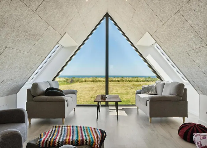 Amazing In With Kitchen Holiday home
